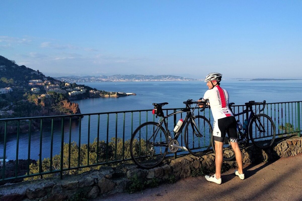 max cycling coastline of cote d'azure