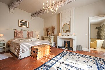 Les Carmes, Isle sur la Sorgue double bedroom