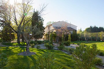 Mas Valentine Hotel, Saint Remy de Provence garden