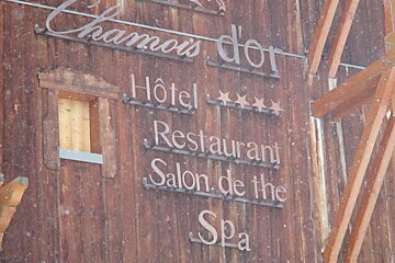 the outside of a spa hotel