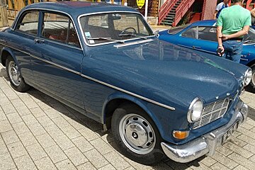 classic cars in 2 alpes Vintage Car Show