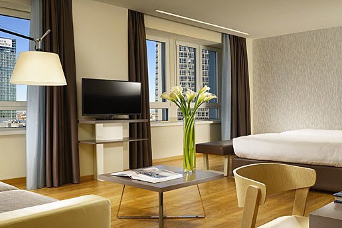 Century Hotel, Milan - Centre double bedroom