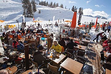 Chez Flo Restaurant, Avoriaz restaurant terrasse