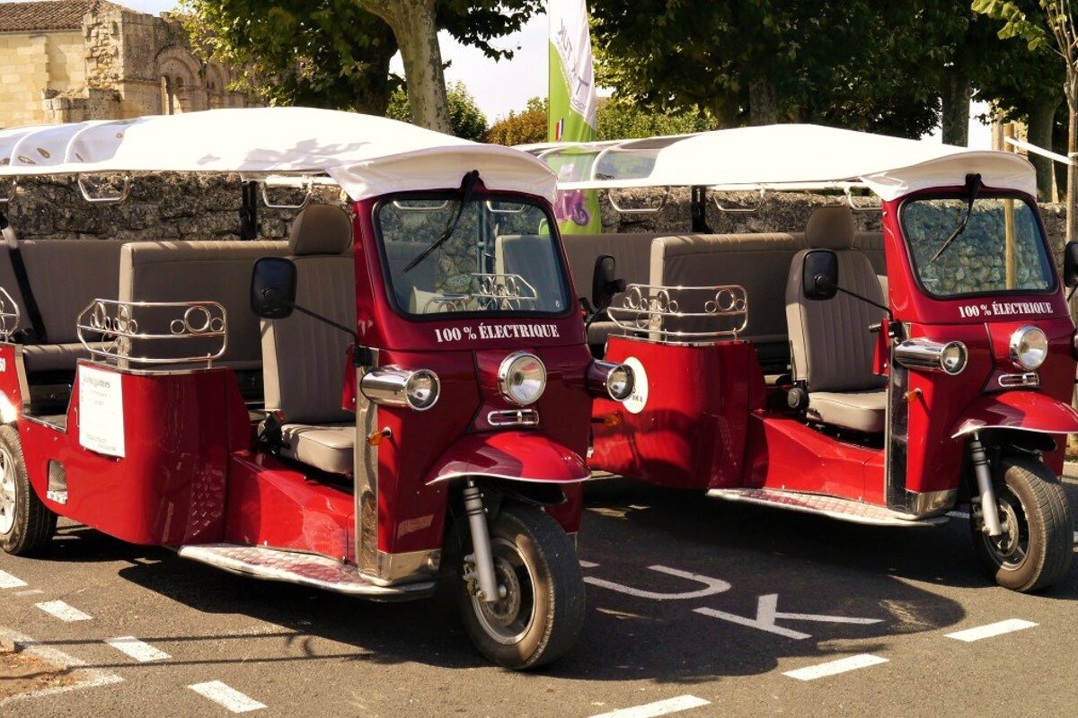 two tuk-tuk's in st emilion