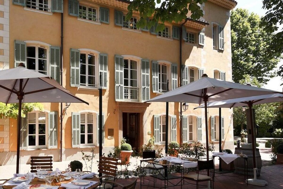 Abbaye de la Celle Hotel, La Celle exterior