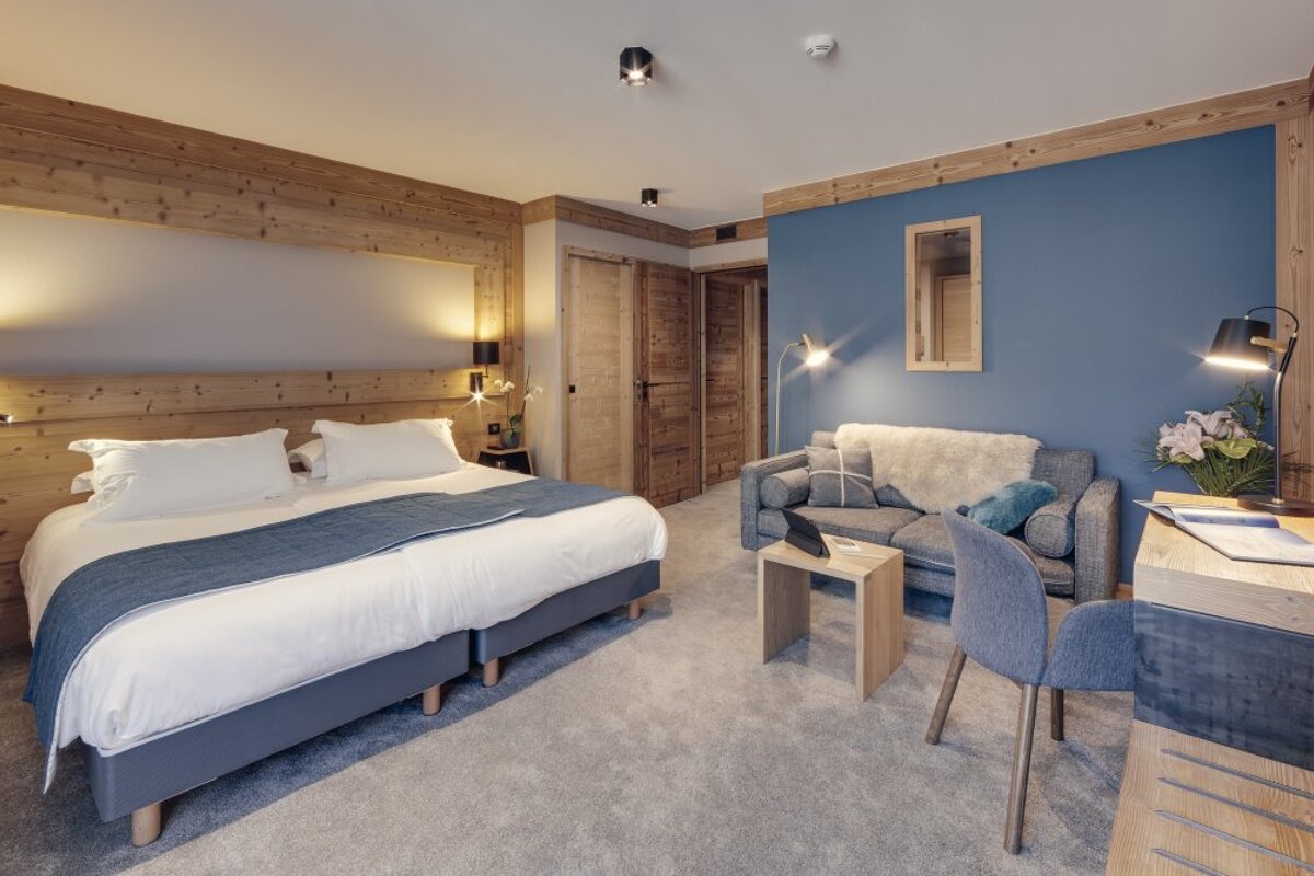 Avancher Hotel, Val d'Isere double bedroom