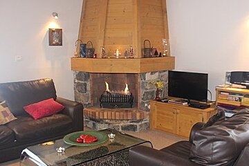 Des Amis Chalet, near Avoriaz lounge