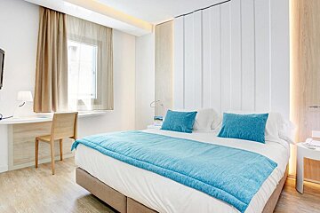 La Goleta Hotel, Puerto Pollensa (Pollenca) double bedroom