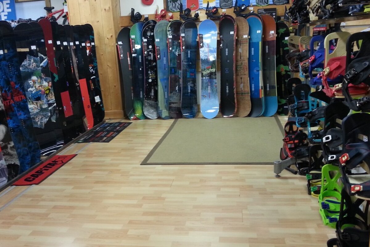 Legend'chx - Snowboard Hire, Chamonix Sud