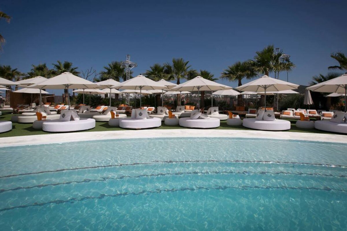 Ocean Beach Club, San Antonio pool