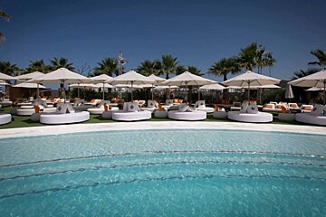 Ocean Beach Club, San Antonio pool