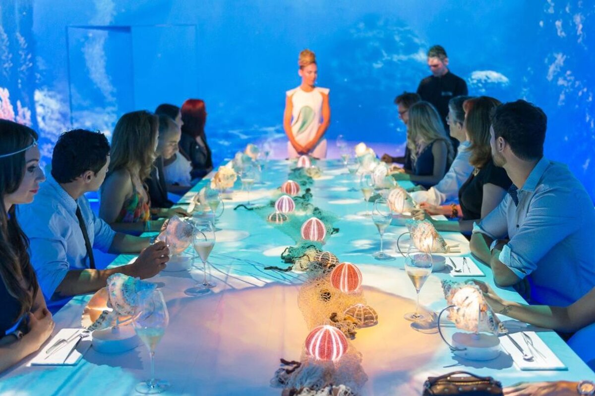 Sublimotion Restaurant, Playa d'en Bossa interior