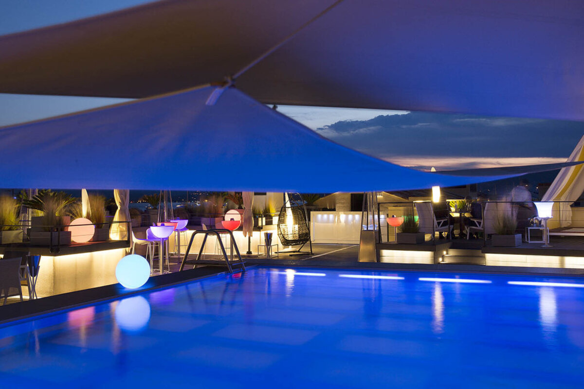 Hotel de Paris, Saint Tropez outdoor swimming pool
