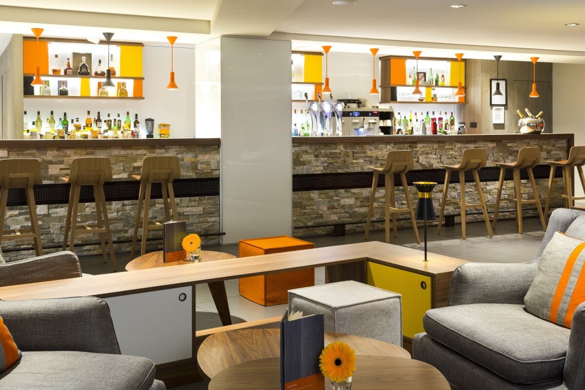 L'Heliopic Sweet & Spa Hotel, Chamonix bar