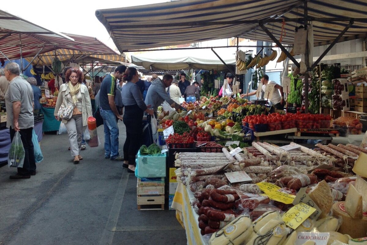 Mercato di Viale Papiniano