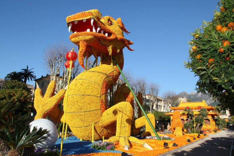 dragon at fete du citron, menton