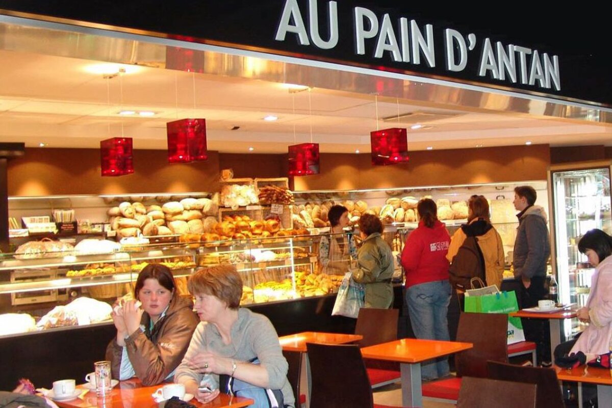 Boulangerie Au Pain d'Antan - Salon du The, Courchevel interior