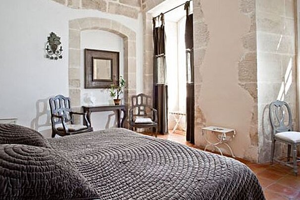 Chateau de Mazan Hotel, Mazan double bedroom