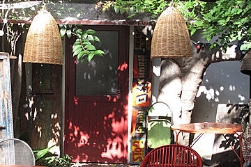 the outdoor space, cafe and garden in antibes