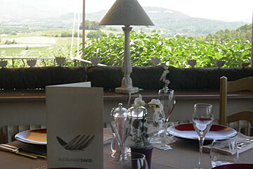 Le Clos de la Glycine Hotel, Roussillon hotel restaurant