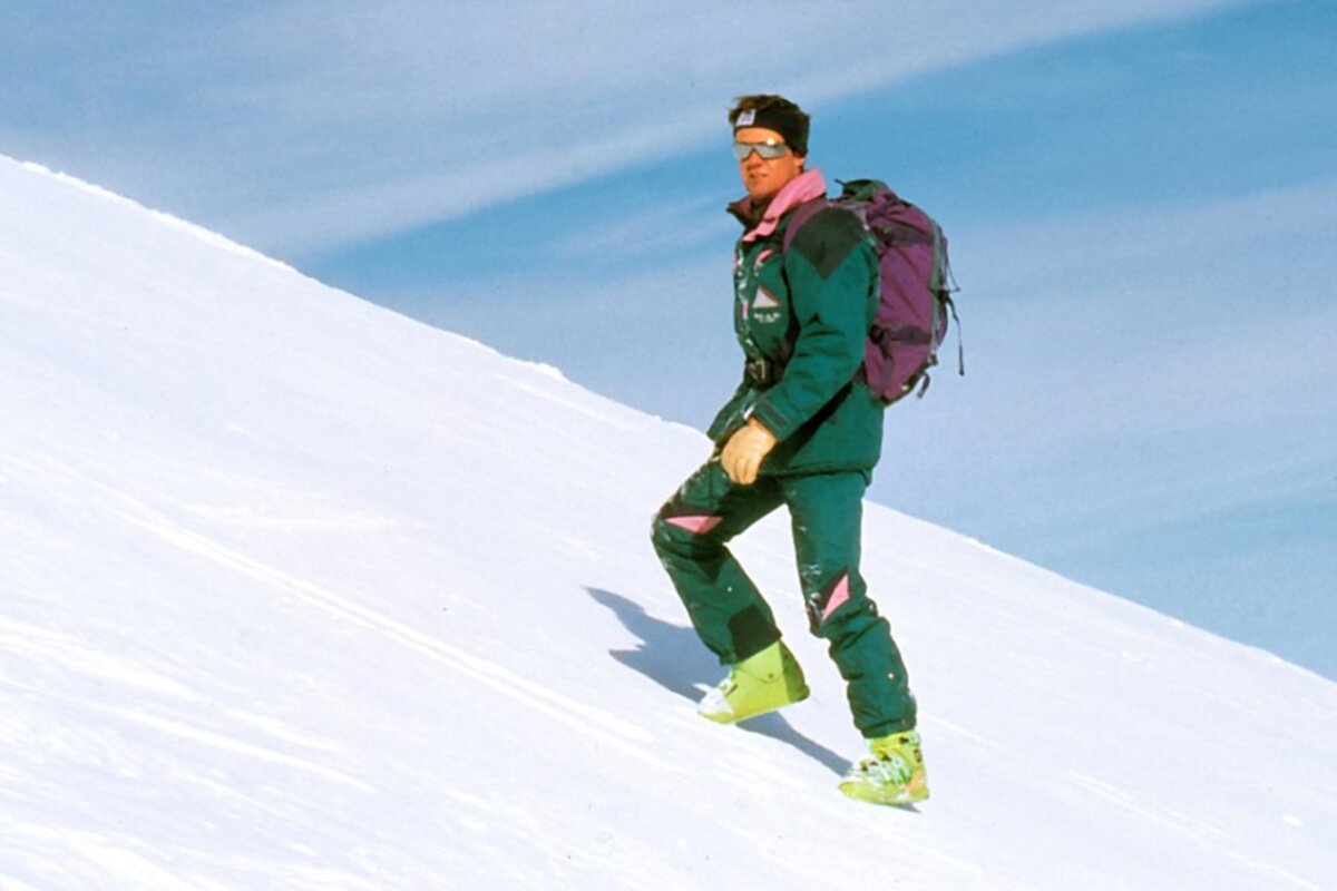 a skier with no skis on