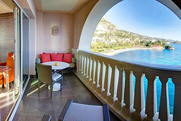 Monte-Carlo Bay Hotel & Resort terrace