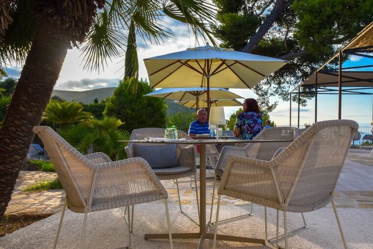 Carrossa Restaurant Review, Arta