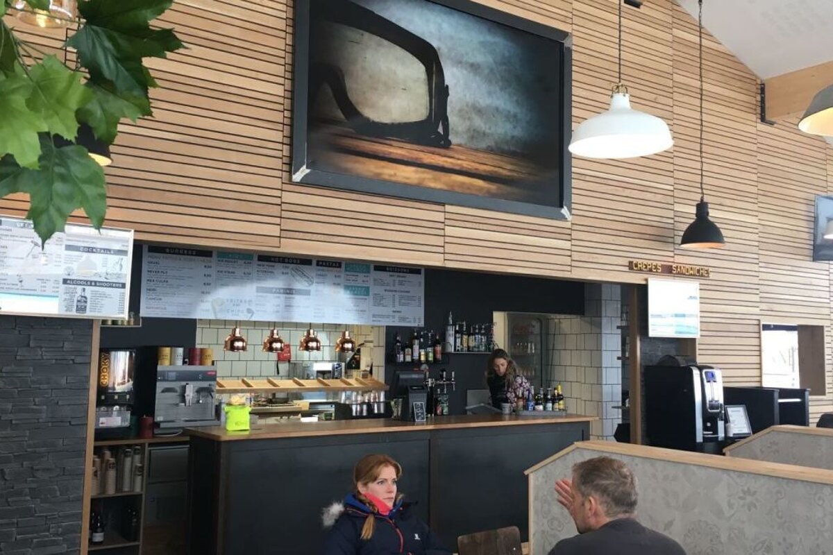 Le Bonnet restaurant review interior