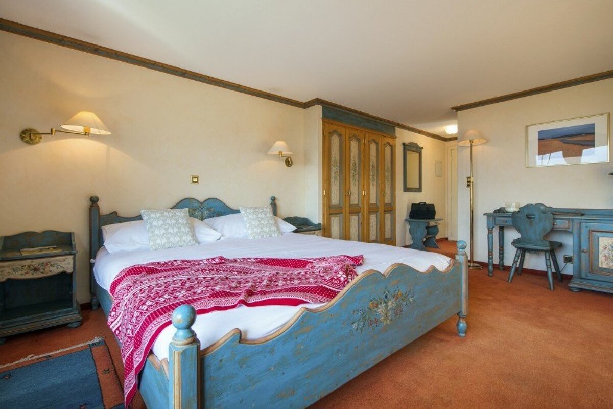 Top Hotels in Verbier for any budget double bedroom