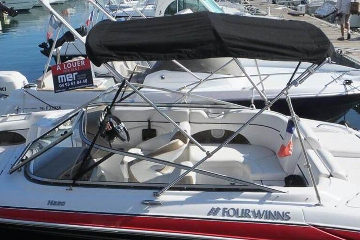 6 Person Motor Boat, Golfe-Juan exterior