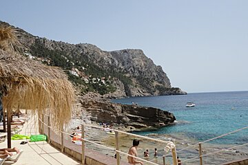 cafe at cala llamp