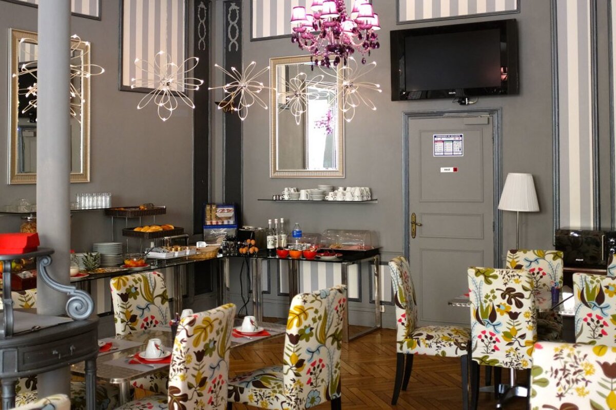 Aria Hotel, Nice dining room 