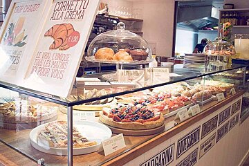 Valentin Cafe, Monte-Carlo interior