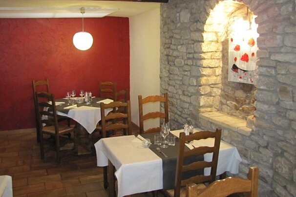 Islo, Isle sur la Sorgue interior