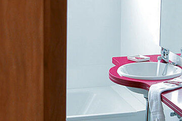 L'Hostal D'interior, Pollensa bathroom