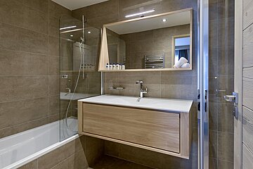 Le C - Apartment 08, Courchevel Moriond 1650 bathroom