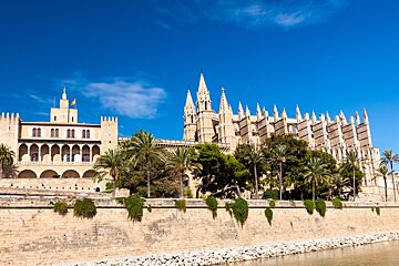 Palma Cathedral in top ten Spanish landmarks 2017