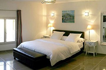 L'A Propos Hotel, Orange double bedroom