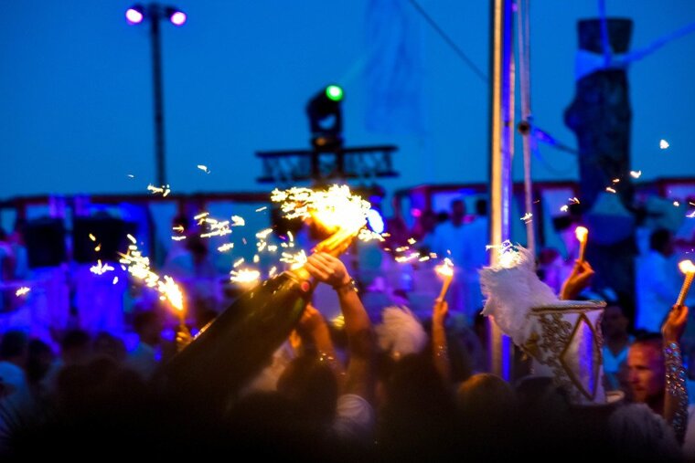 Nikki Beach Mallorca White Party 2017 Review