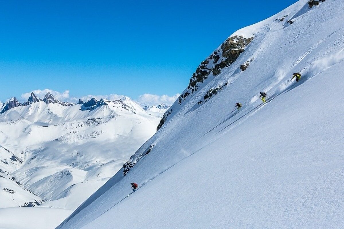 Alpe d'Huez off-piste skiing