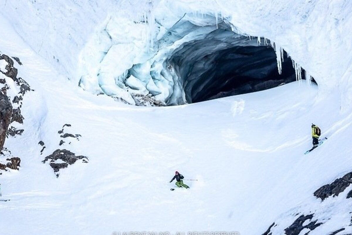 Alpe d'Huez off-piste skiing