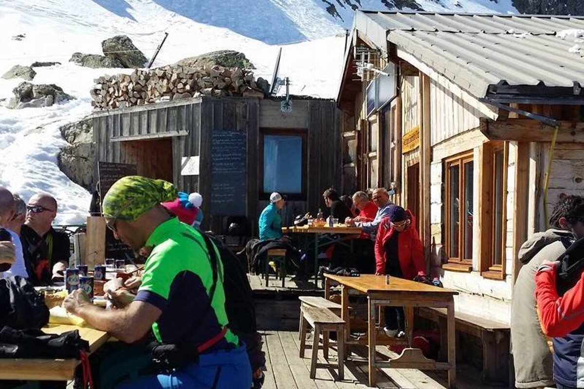 people dining at a restaurant