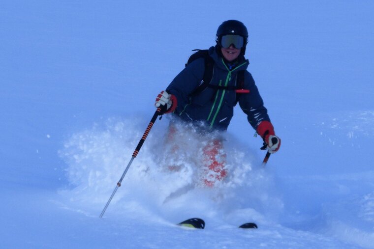 Stormy skiing in Val d'Isere