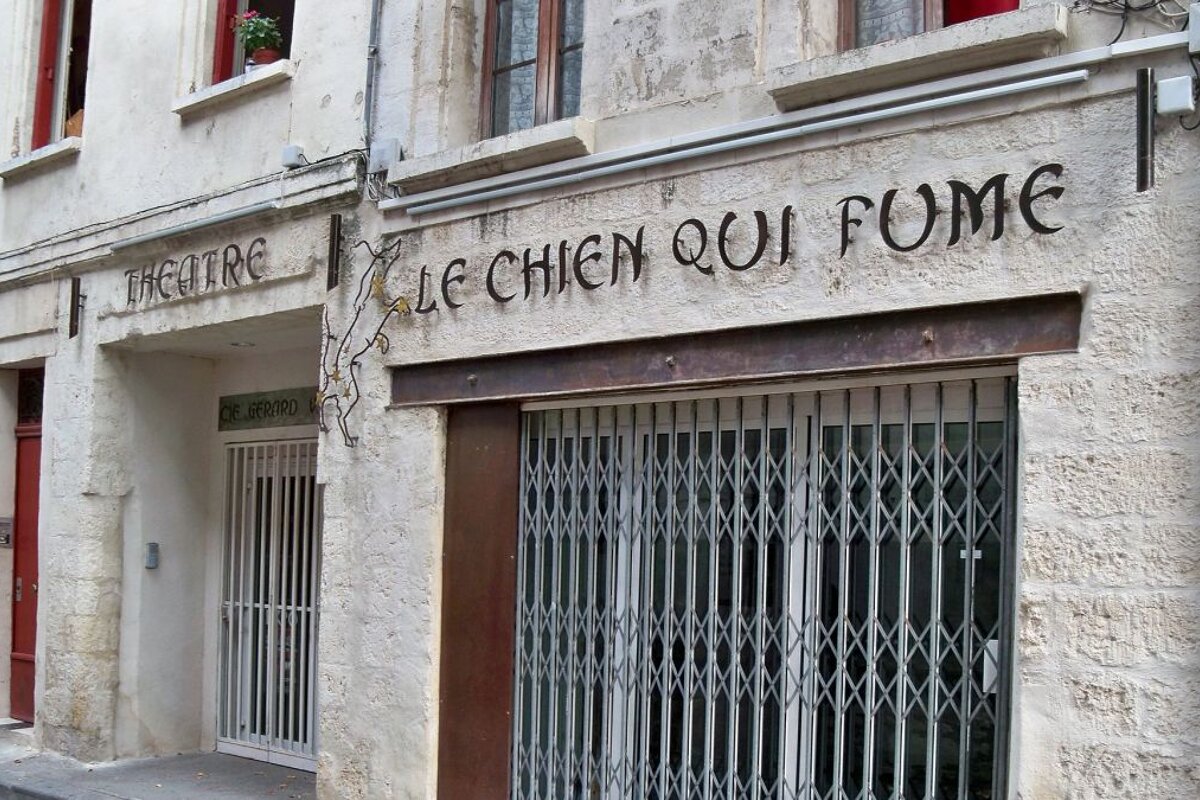 Theatre Le Chien Qui Fume, Avignon