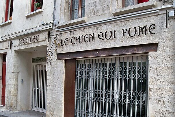 Theatre Le Chien Qui Fume, Avignon