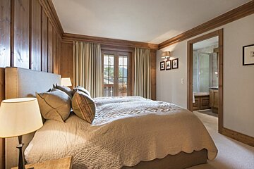 Ivouette Chalet, Verbier - Centre double room