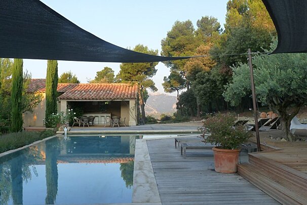 L’Aube Safran B&B, Le Barroux swimming pool