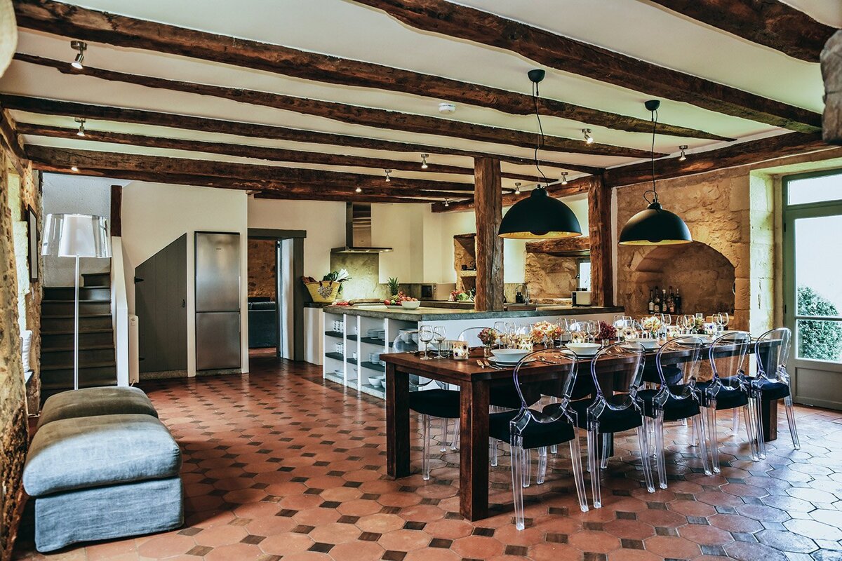 Le Mas Villa, Dordogne dining room 