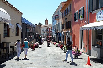 the streets of St Jean cap de ferrat