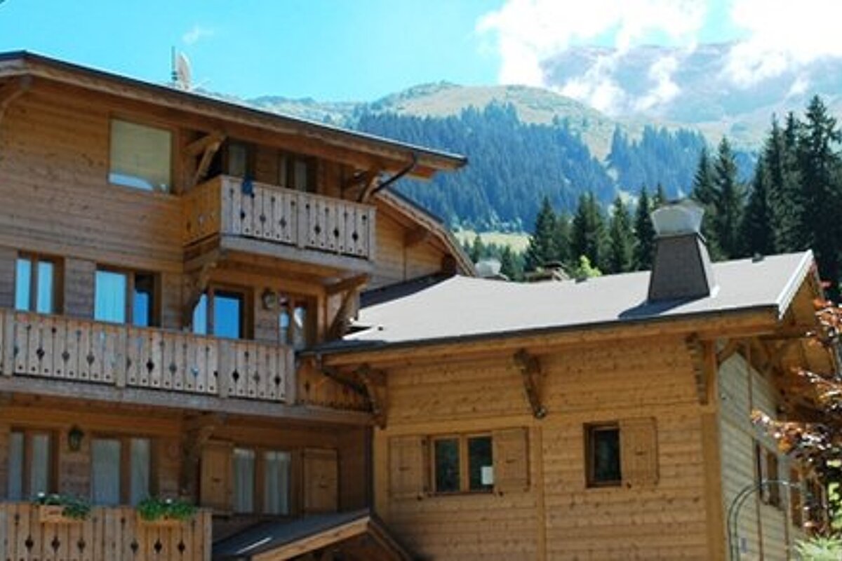 Au Coin du Feu Hotel, near Avoriaz exterior